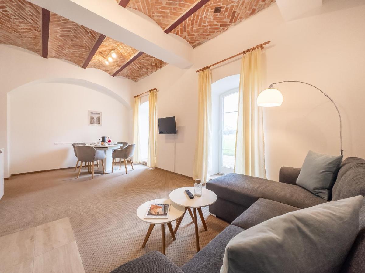 Gut Vorwerk Apartment Sagard Exterior foto